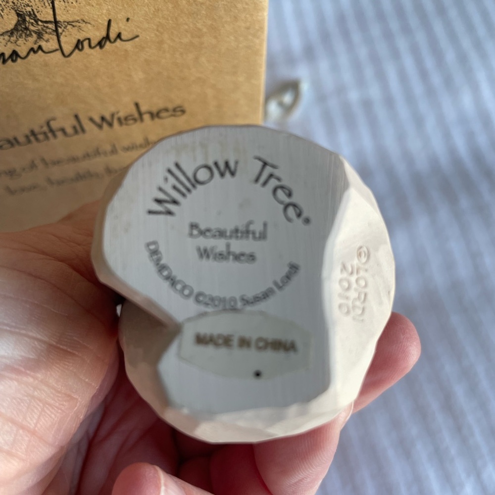 Willow Tree Beautiful Wishes Figurine - Picture 2 of 6